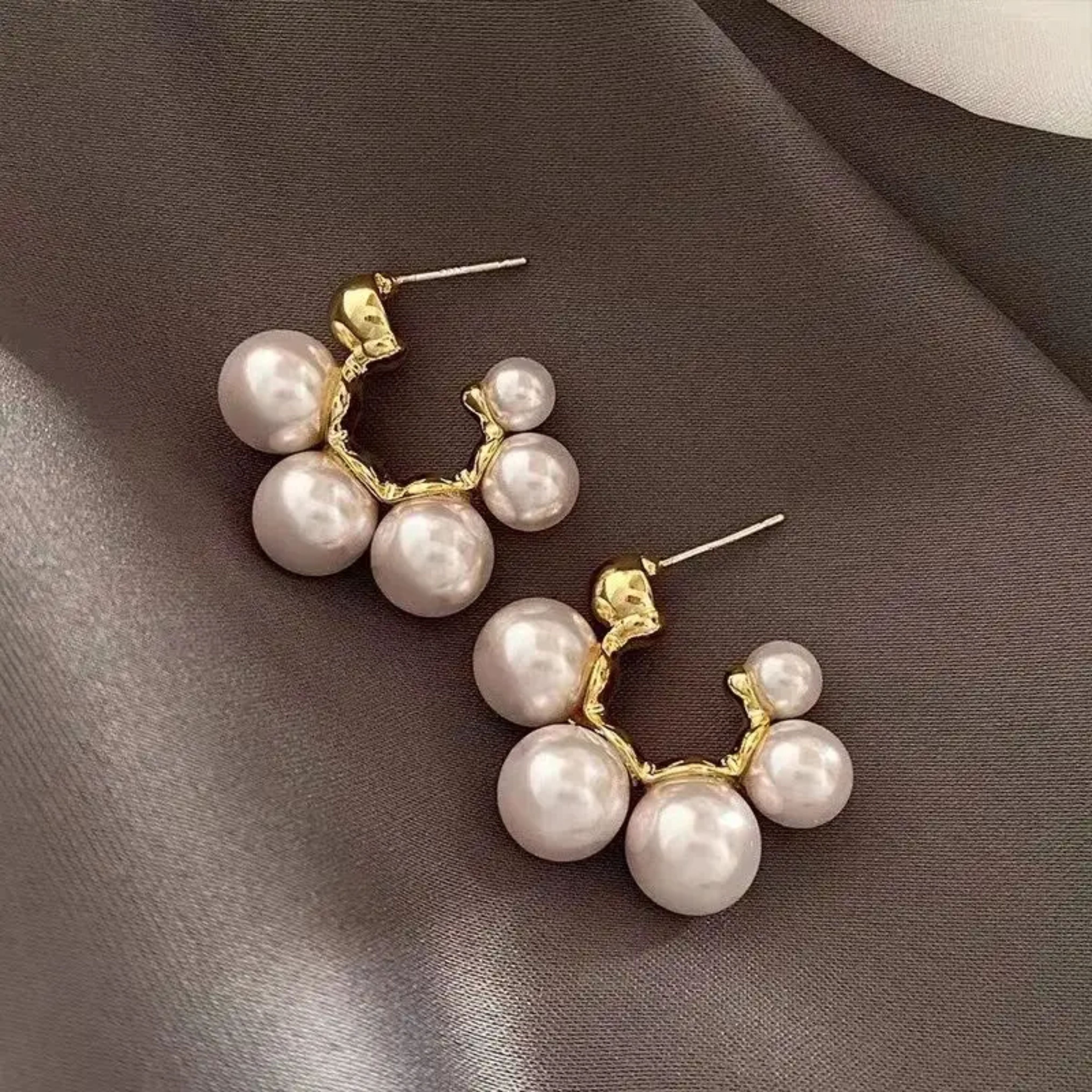 Vogue Pearl Hoop