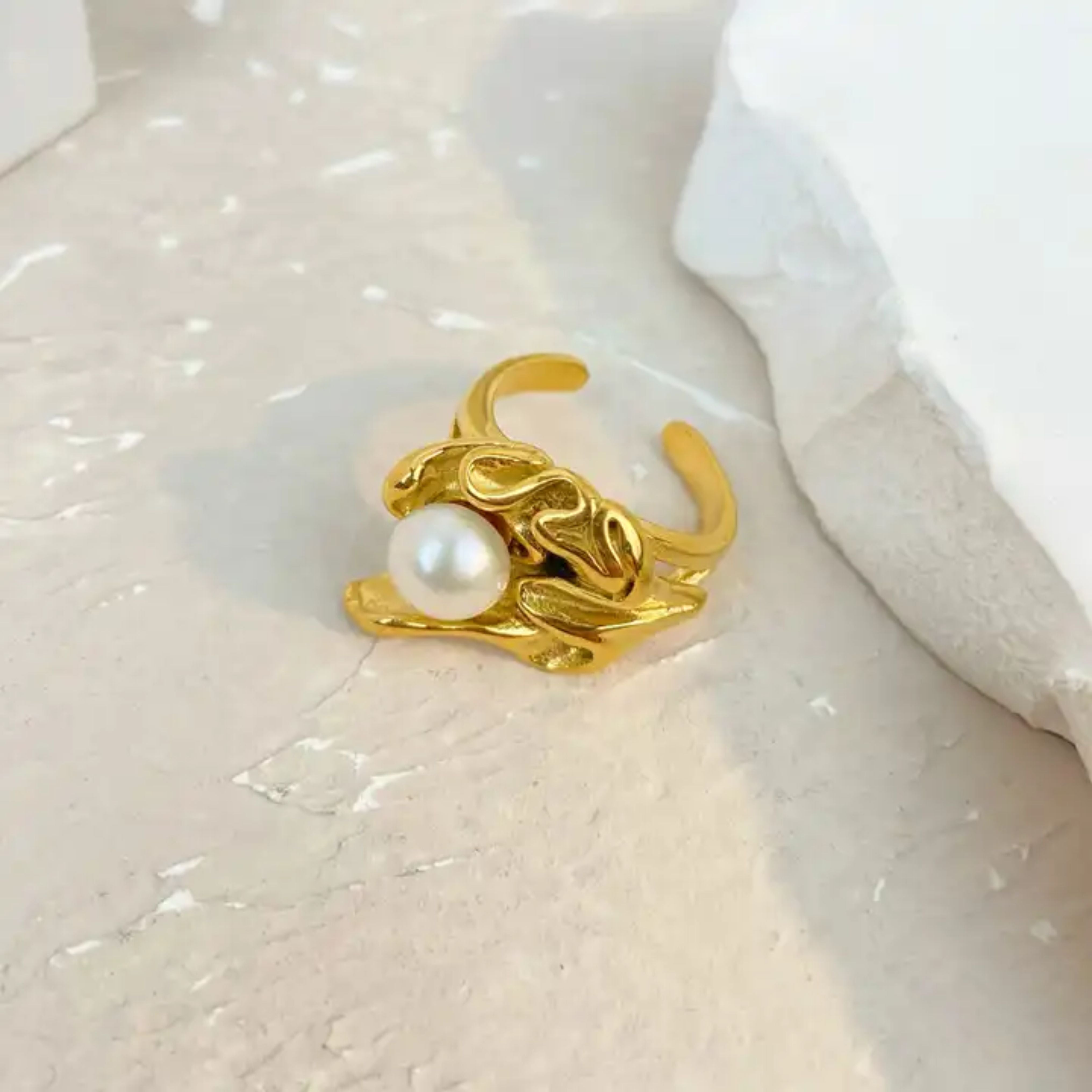 Isabella Pearl Ring