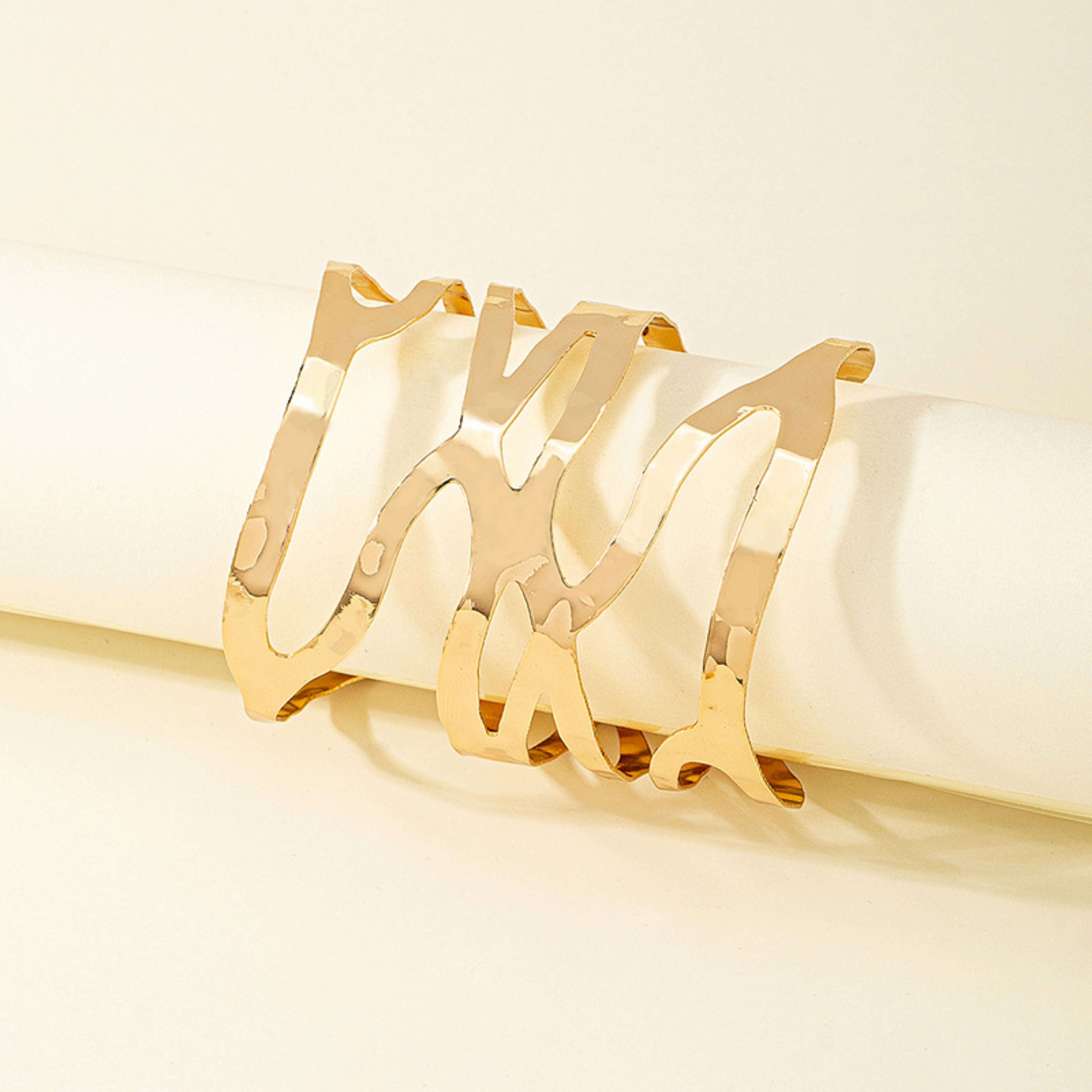 Cuff Carryal Bracelet