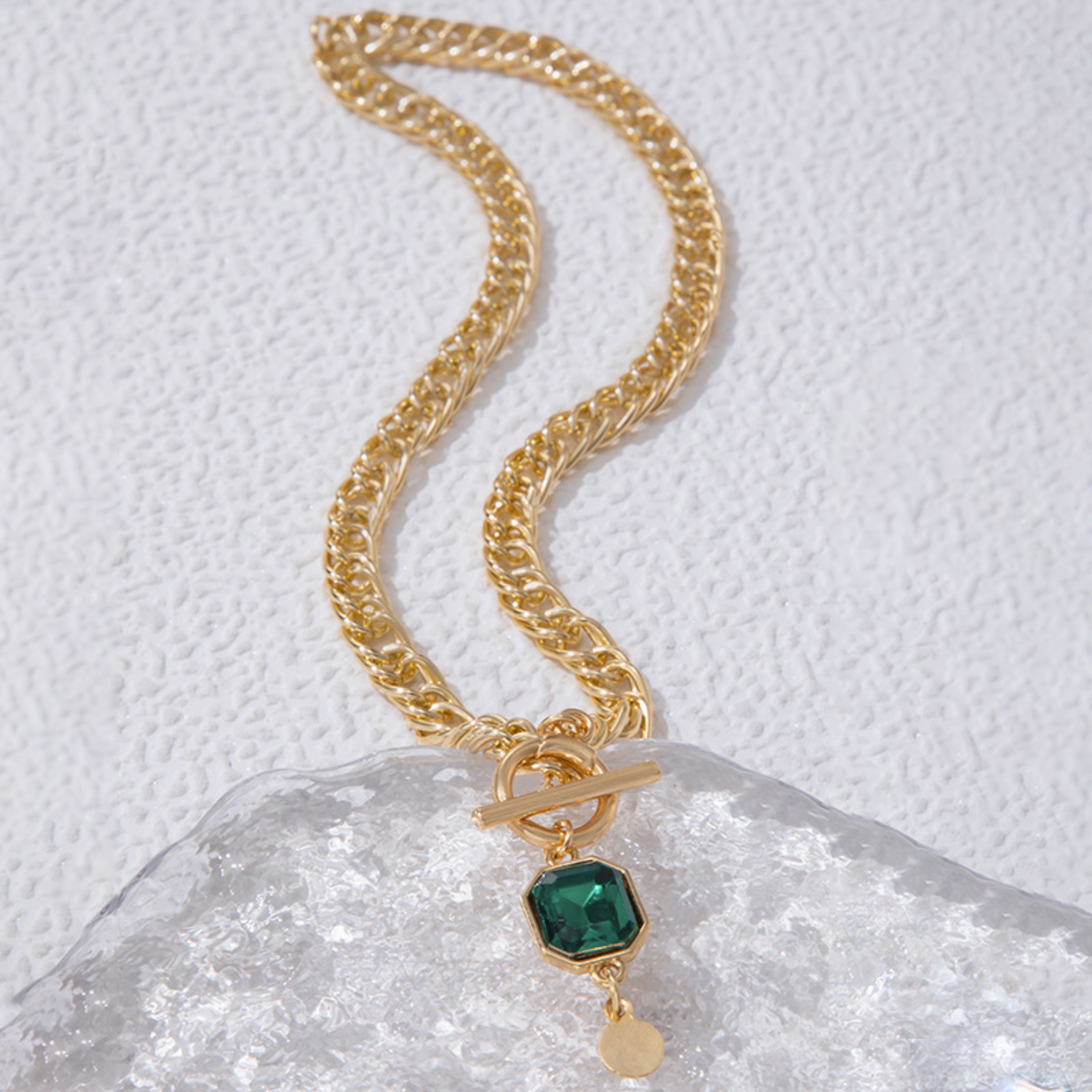 Emerald Glow Neckpiece
