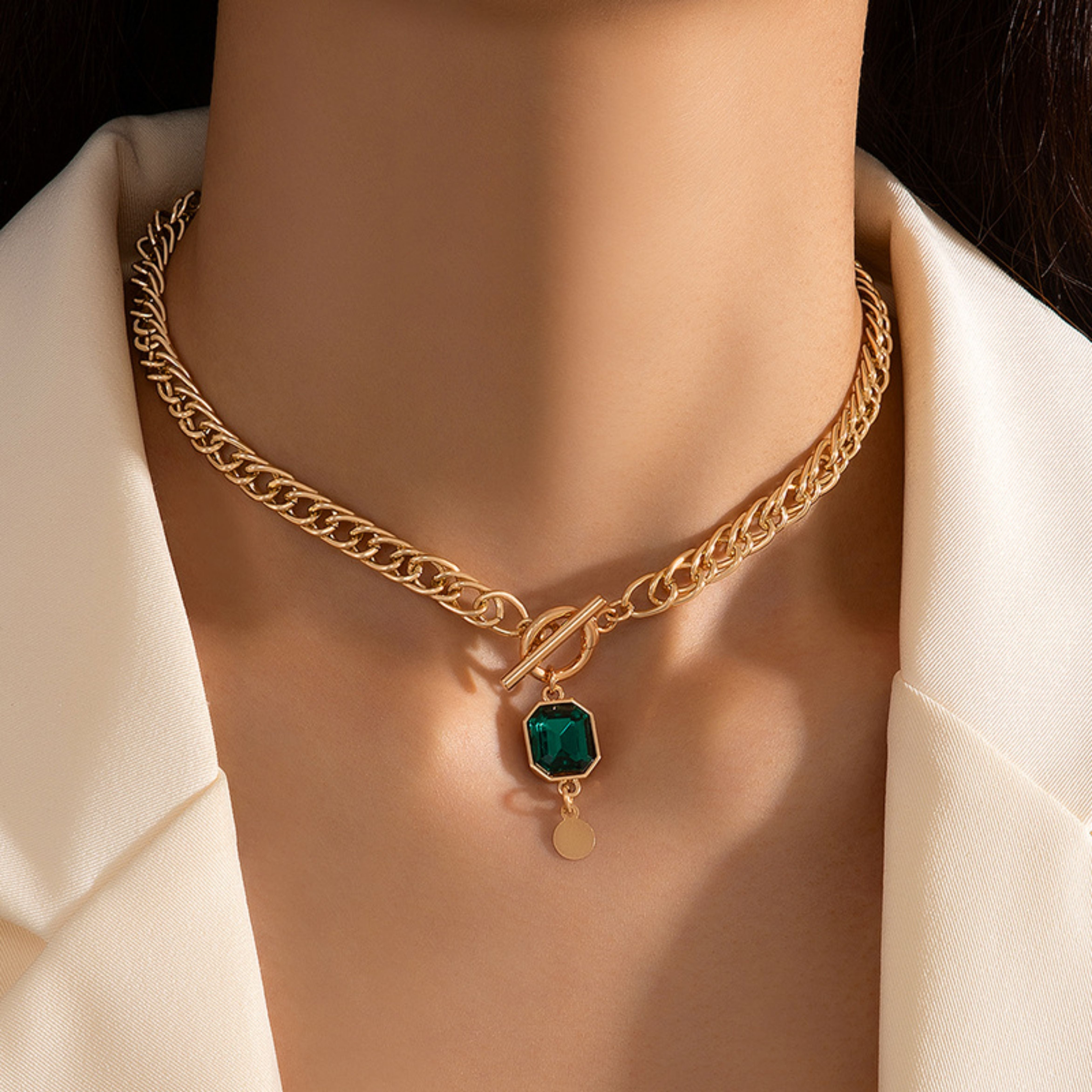 Emerald Glow Neckpiece