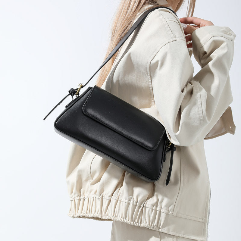 Ava Classic Shoulder Bag