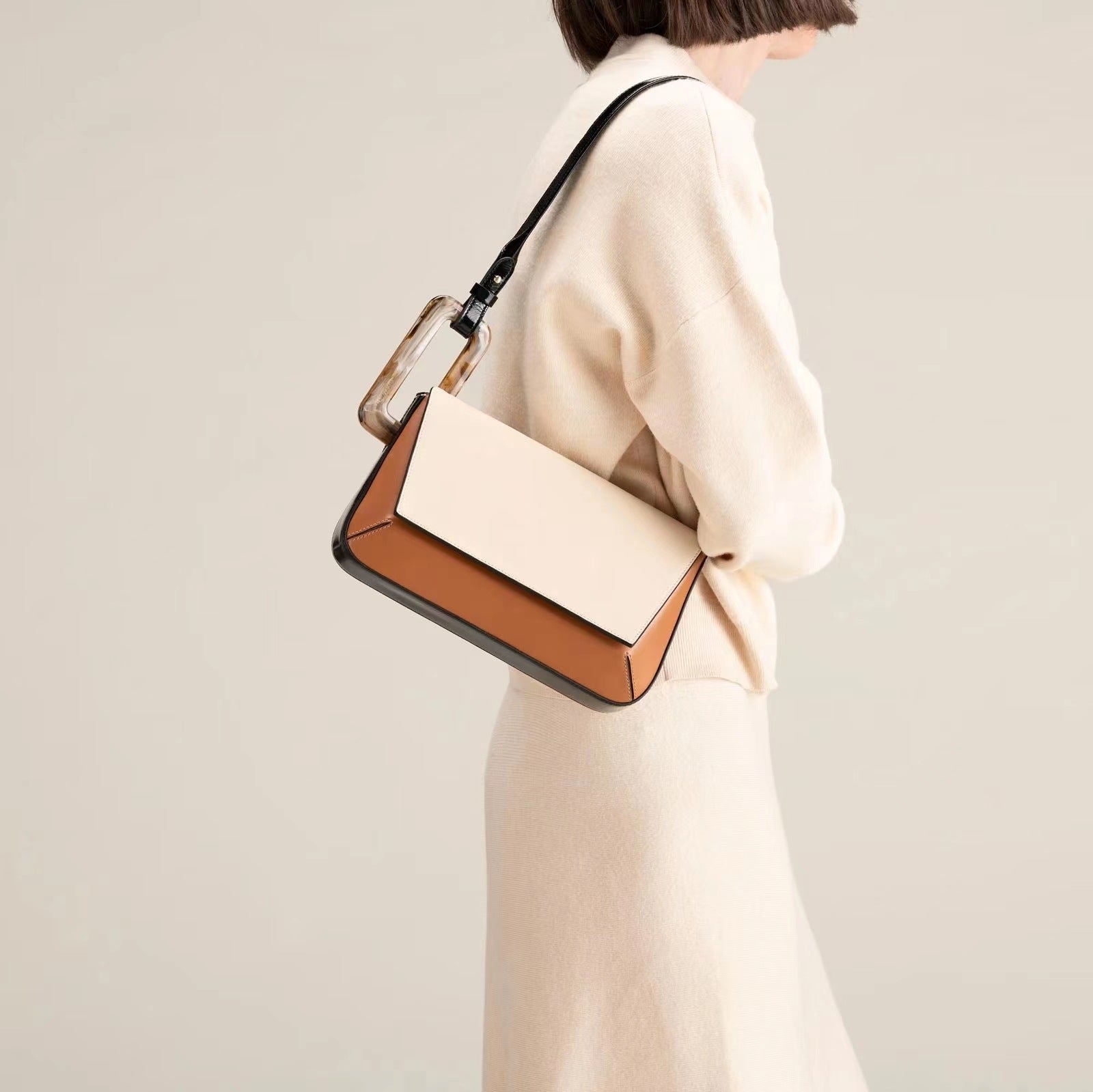 Olivia Shoulder bag