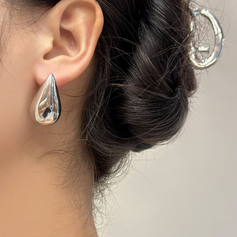 Olivia Teardrop Earrings
