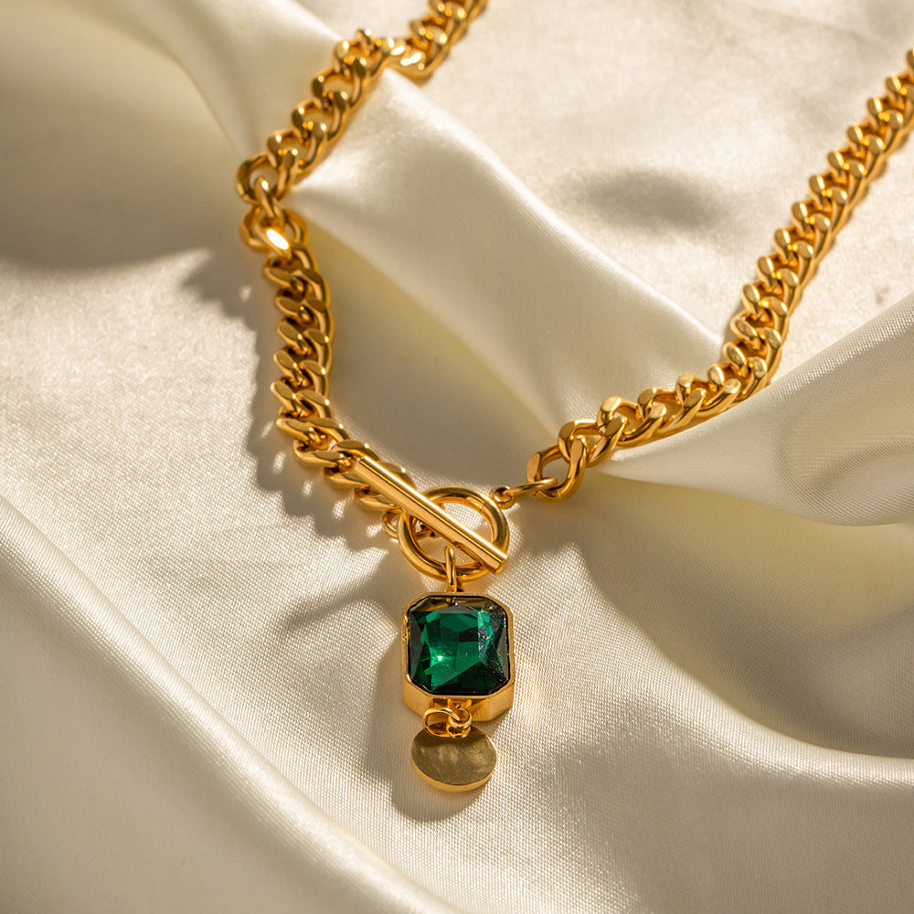 Emerald Glow Neckpiece
