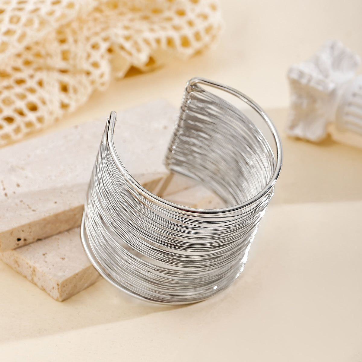 Aeria Wireform Cuff
