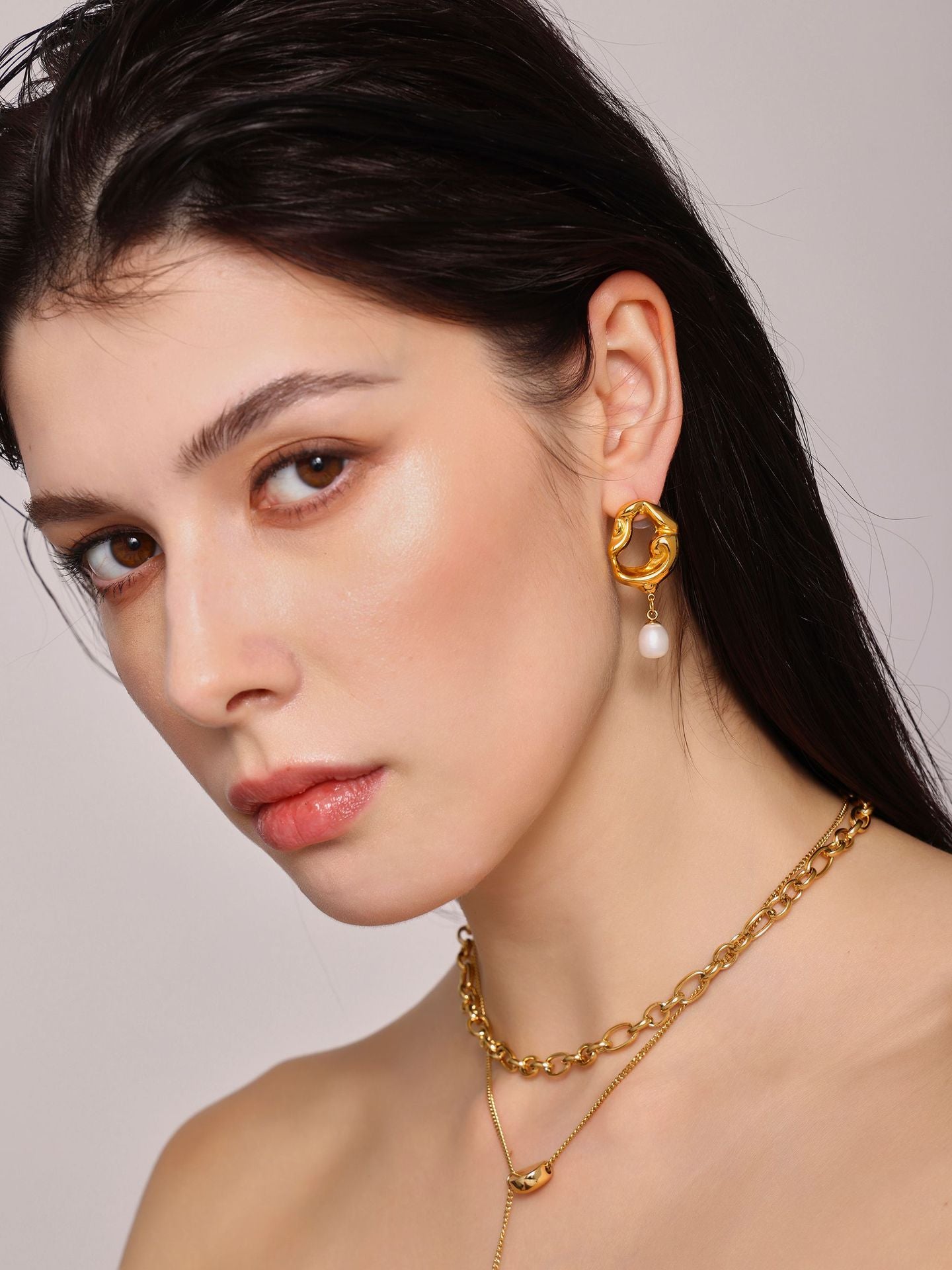 Solene Pearl Hoops