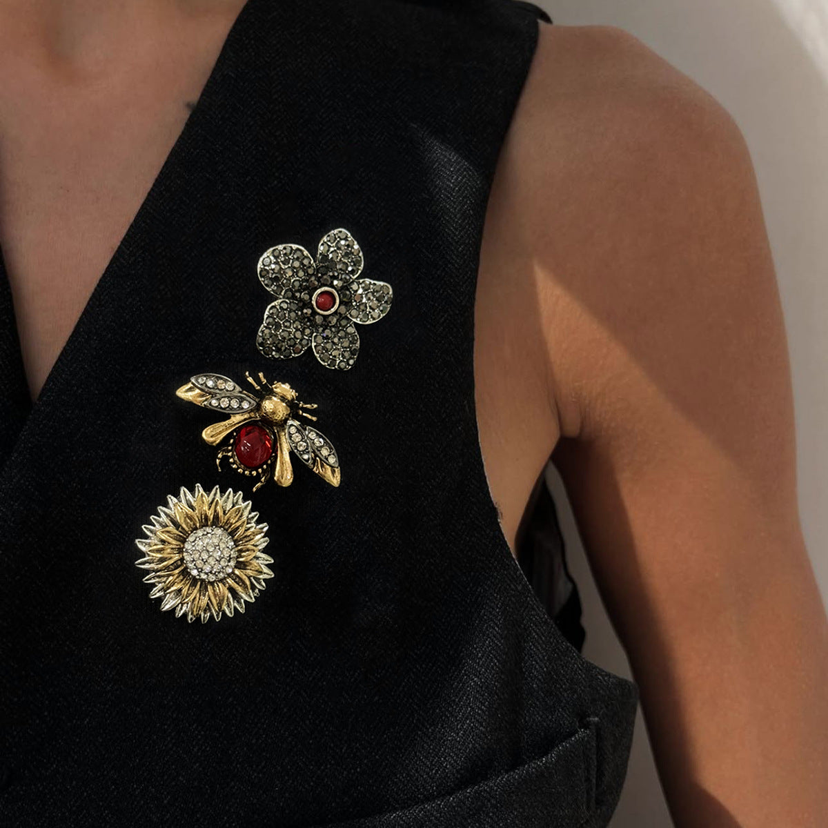 Bloom & Bee Brooch Set ( Set of 3 )