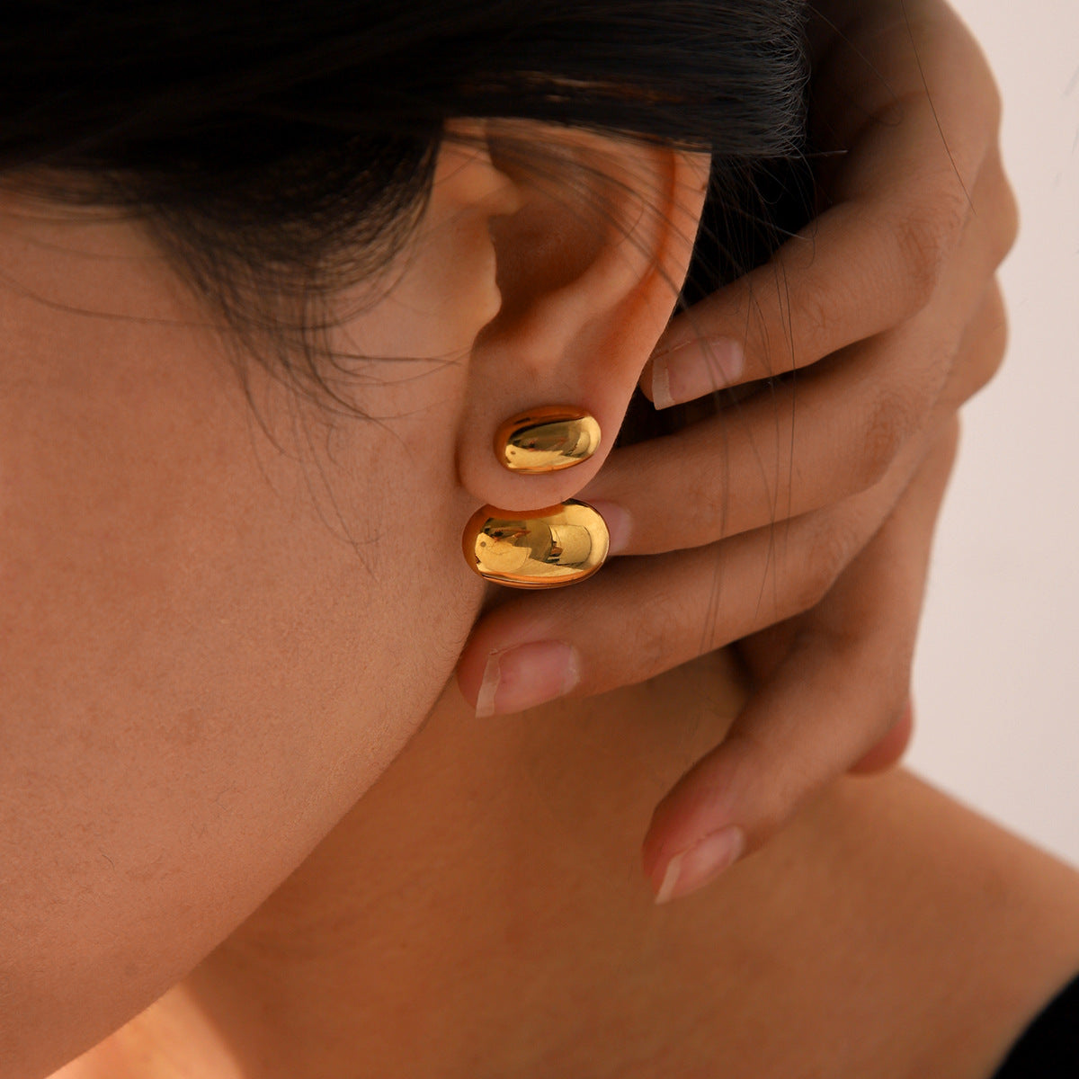 Nyra Earrings