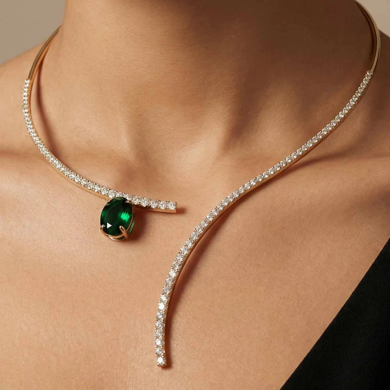 Nira Necklace