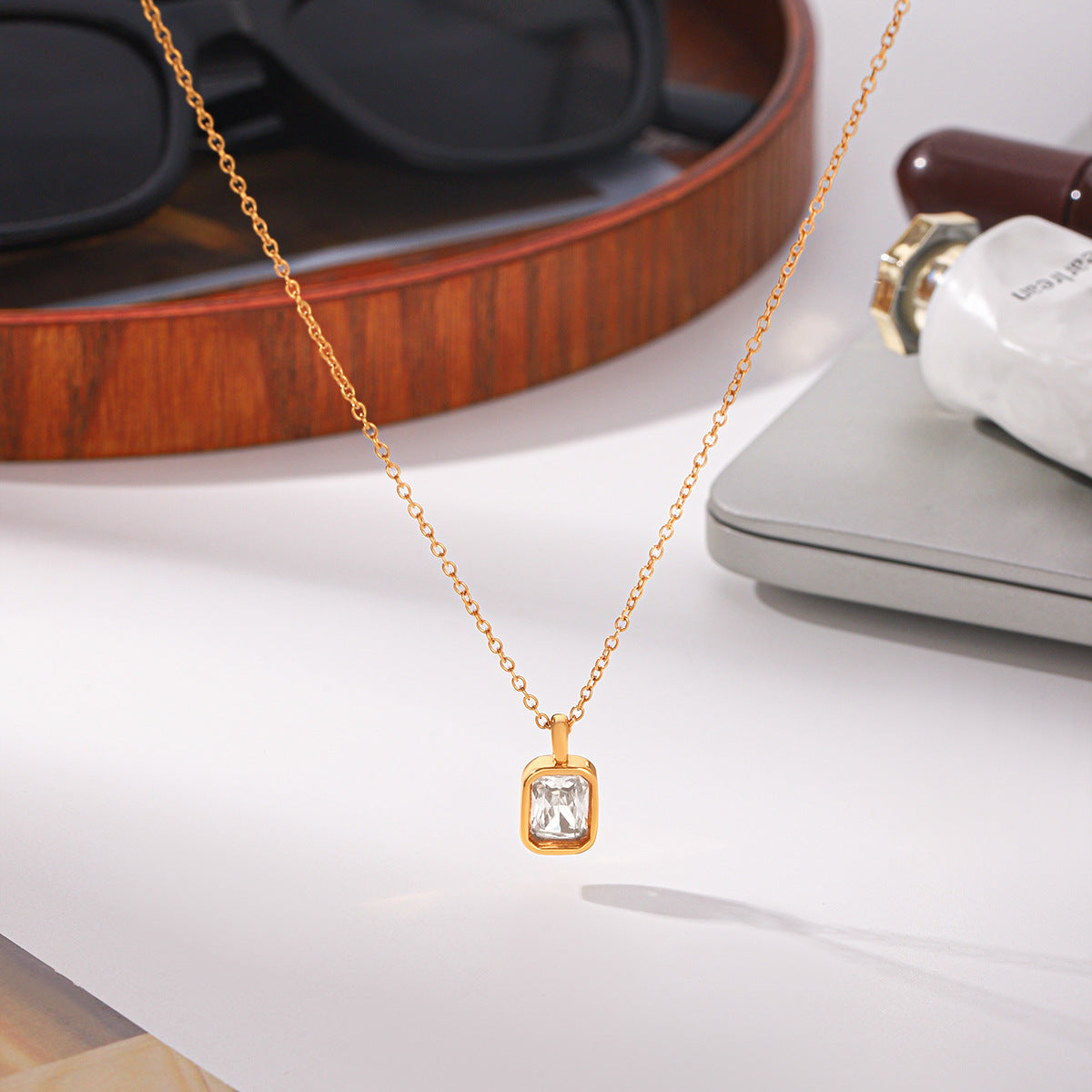 Dona Pendant Necklace