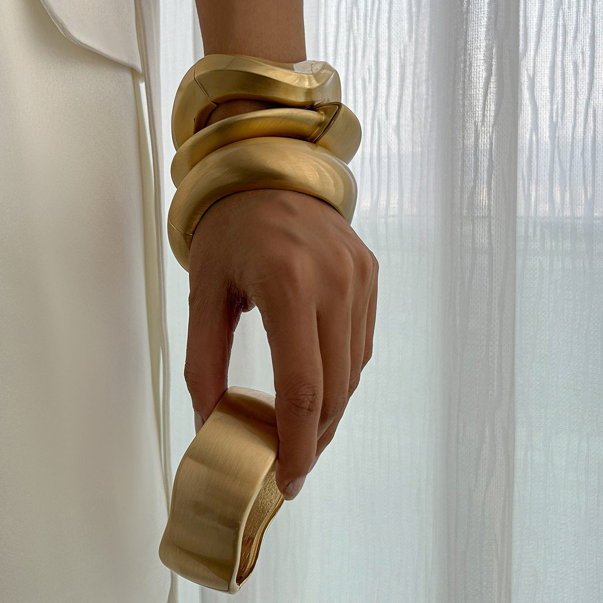 Matte Sculpt Bangle Stack (Set of 4)