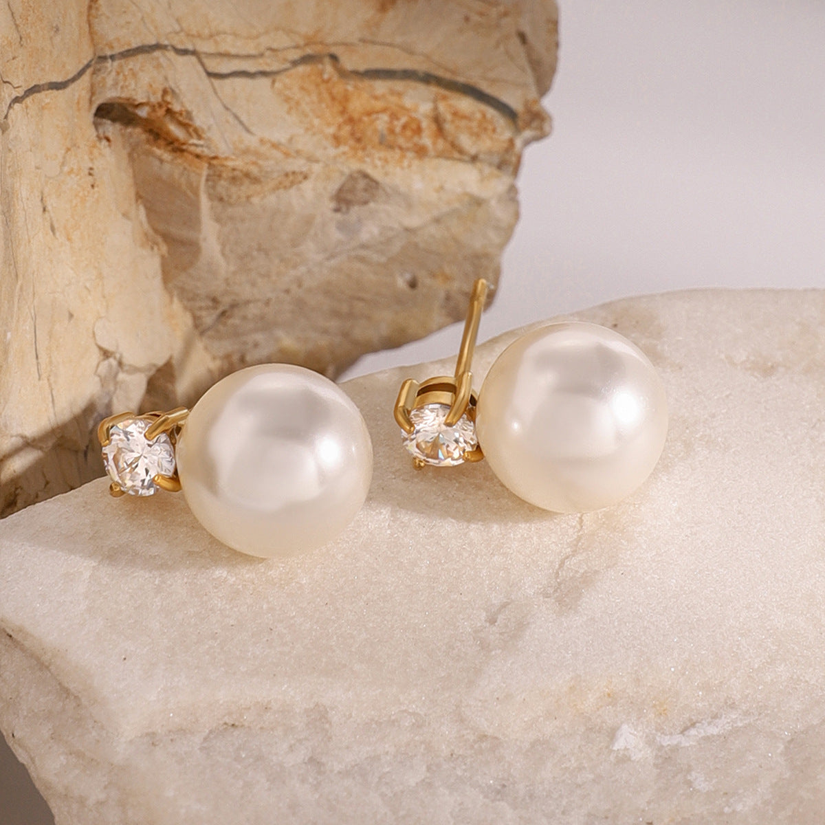 Classic Pearl Earrings