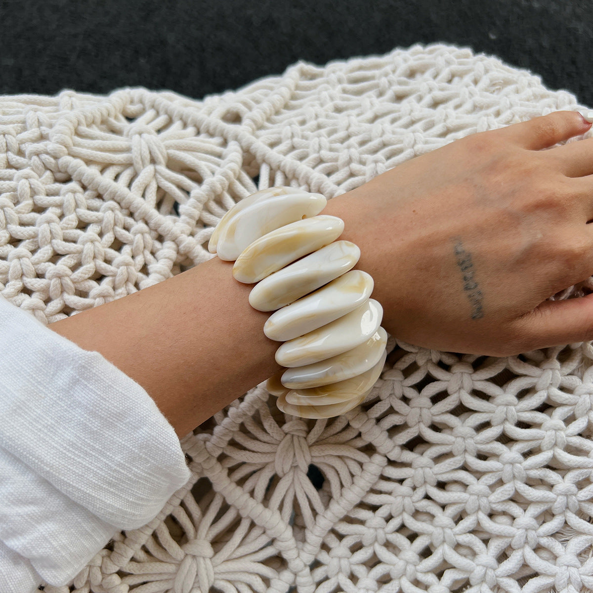 Gloss Wave Elastic Bracelet