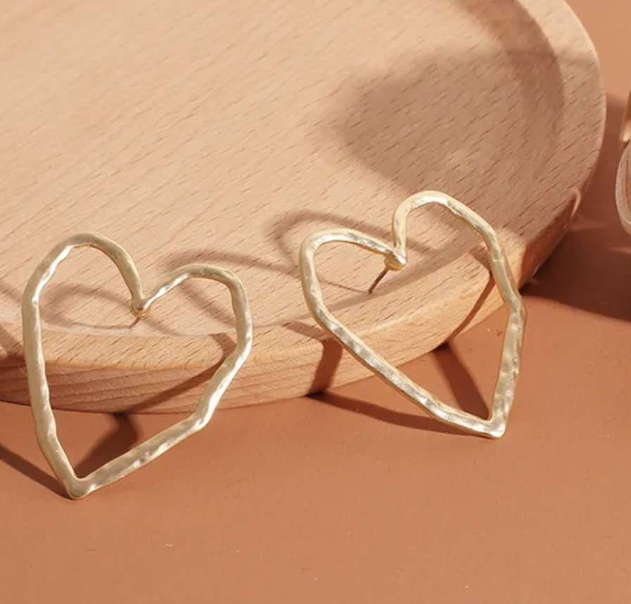 Heart out earrings
