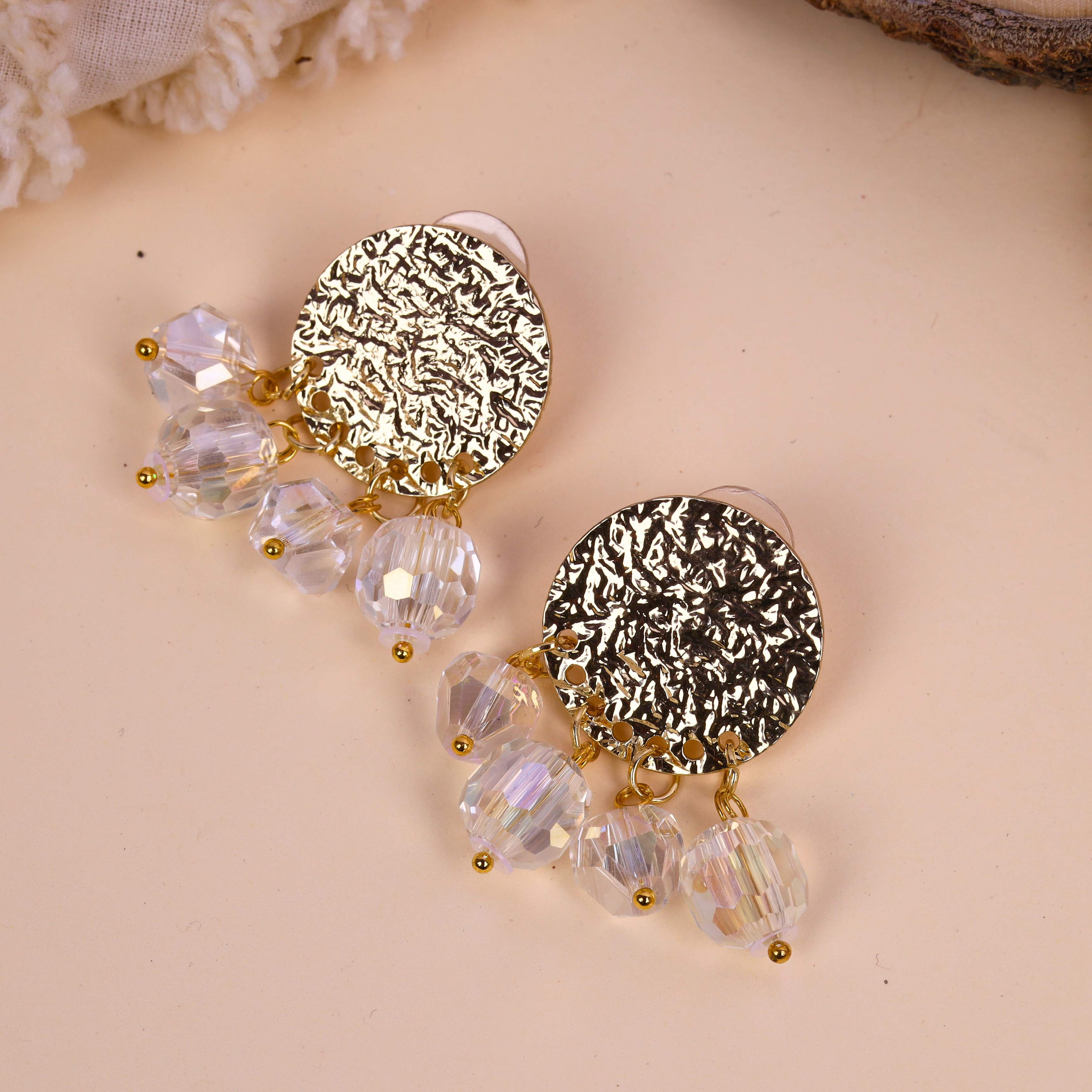 Samantha crystal golden eardrop