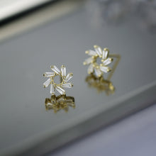 Load image into Gallery viewer, Chloe Crystal Blooms
