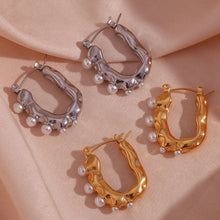 Load image into Gallery viewer, Alluring Pearl Embedded Hoops
