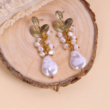 Load image into Gallery viewer, Ananya golden pearl drop earrings
