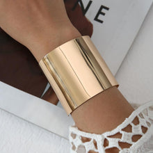 Load image into Gallery viewer, Crossover Chic Bracelet
