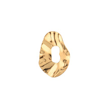 Load image into Gallery viewer, Sculpted Round Statements
