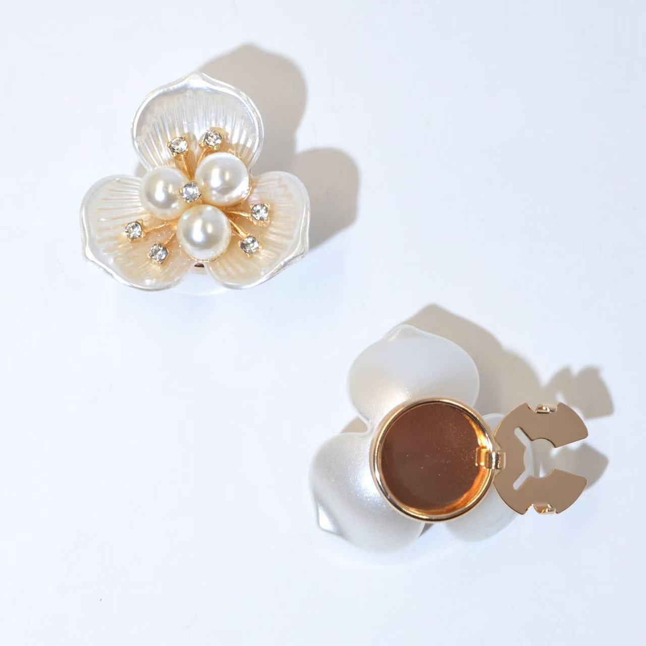Pearl Petal Button Covers (Set of 2)