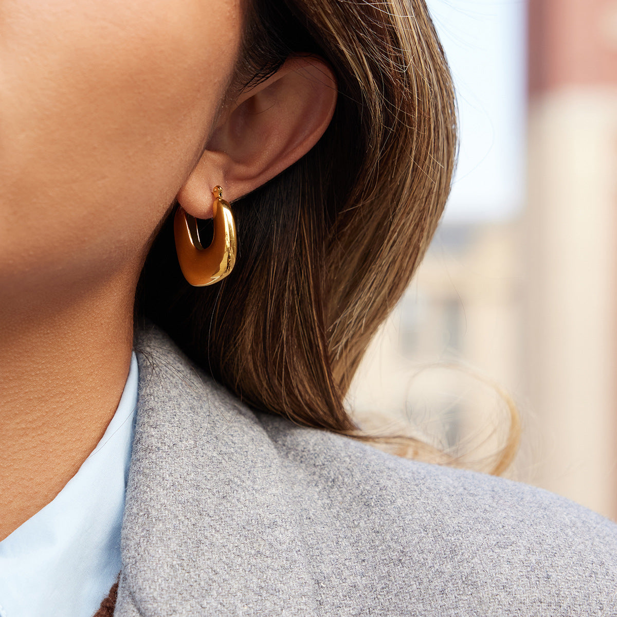 Gia Hoop Earrings
