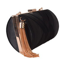 Load image into Gallery viewer, Tassel clutch
