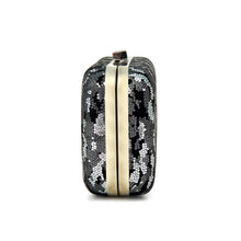 Load image into Gallery viewer, Leo Clutch in Black &amp; Silver

