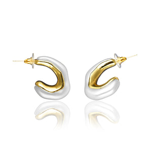 Jessica pearson golden pearl hoops