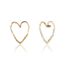 Load image into Gallery viewer, Heart out earrings

