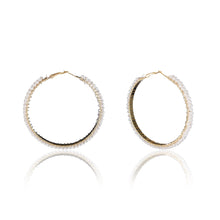 Load image into Gallery viewer, Saz Pearl hoops
