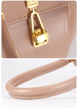 Load image into Gallery viewer, Catelyn round bag
