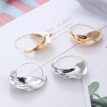 Load image into Gallery viewer, Misoo Earrings ( Gold &amp; Silver )
