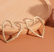 Load image into Gallery viewer, Heart out earrings
